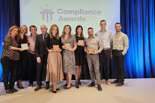 Nova_Διακρίσεις στα Compliance Awards.